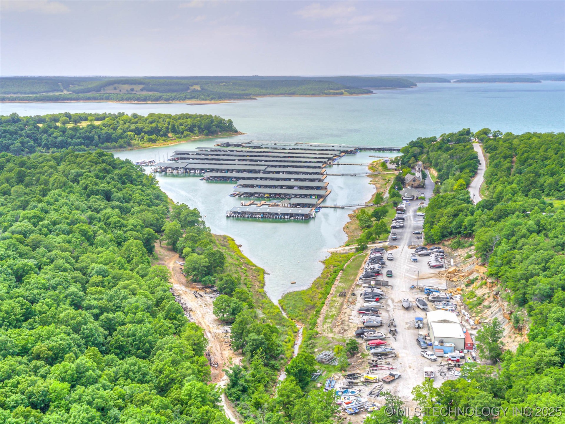 33 Catalina Boulevard Property Photo 30