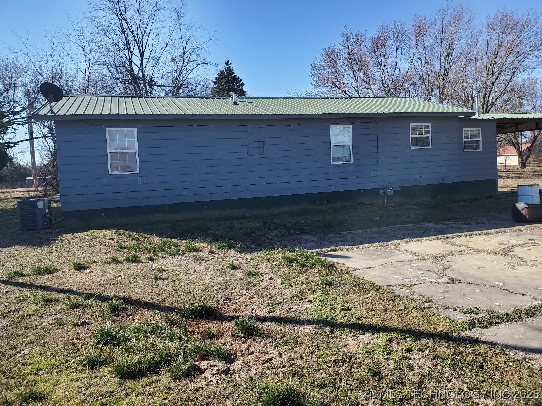 824 W Houston Street Property Photo 7