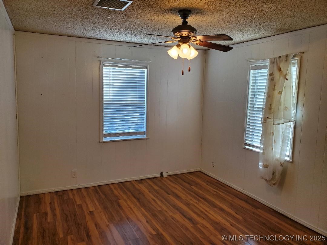 824 W Houston Street Property Photo 21