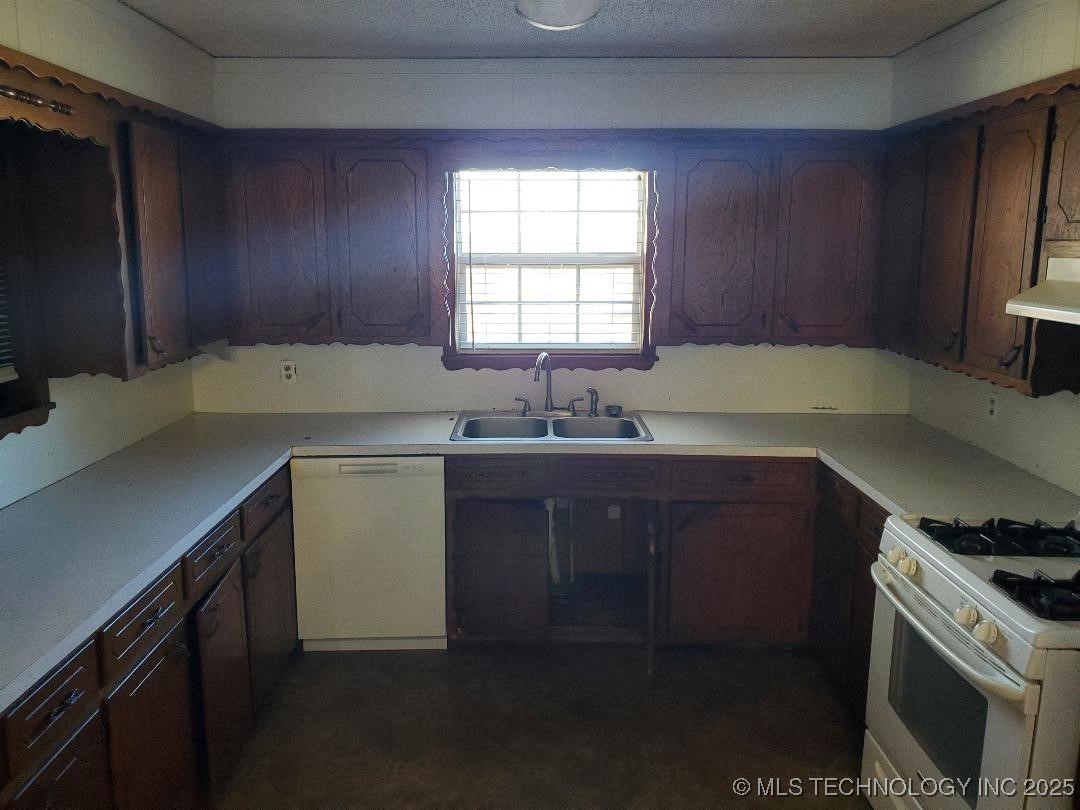 824 W Houston Street Property Photo 28