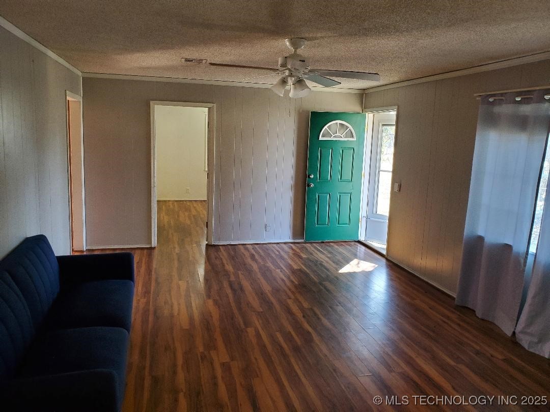 824 W Houston Street Property Photo 29