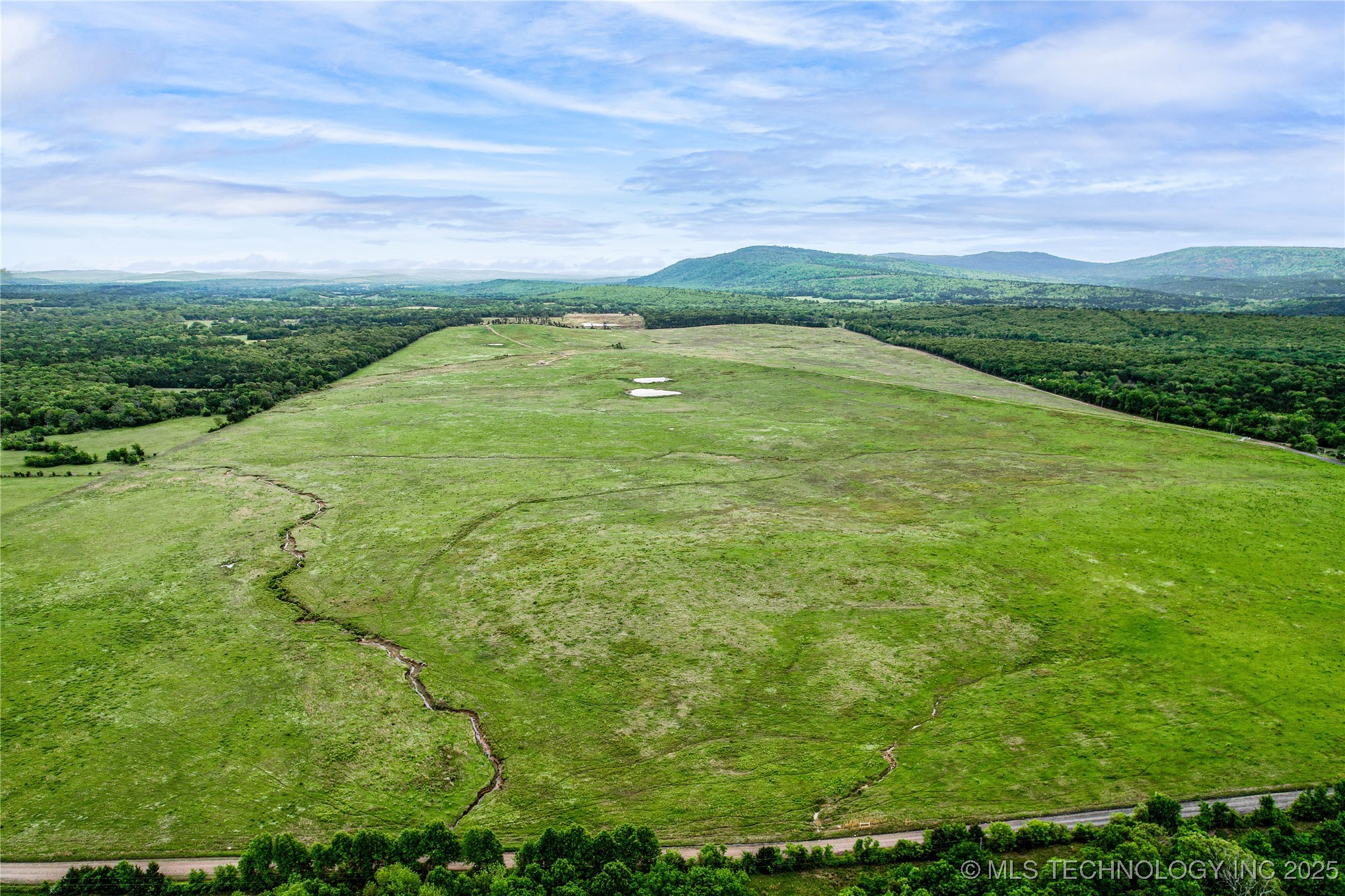 2518559 Property Photo 11