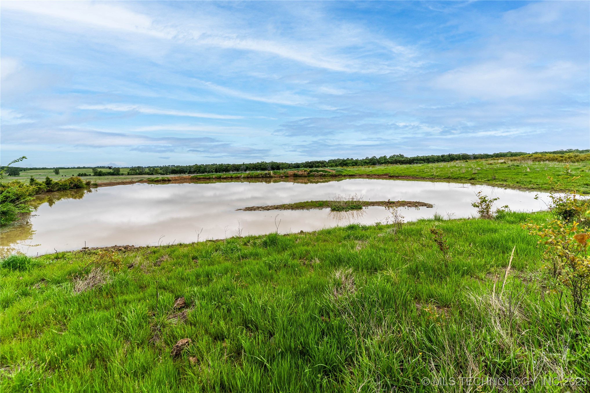 2518559 Property Photo 26