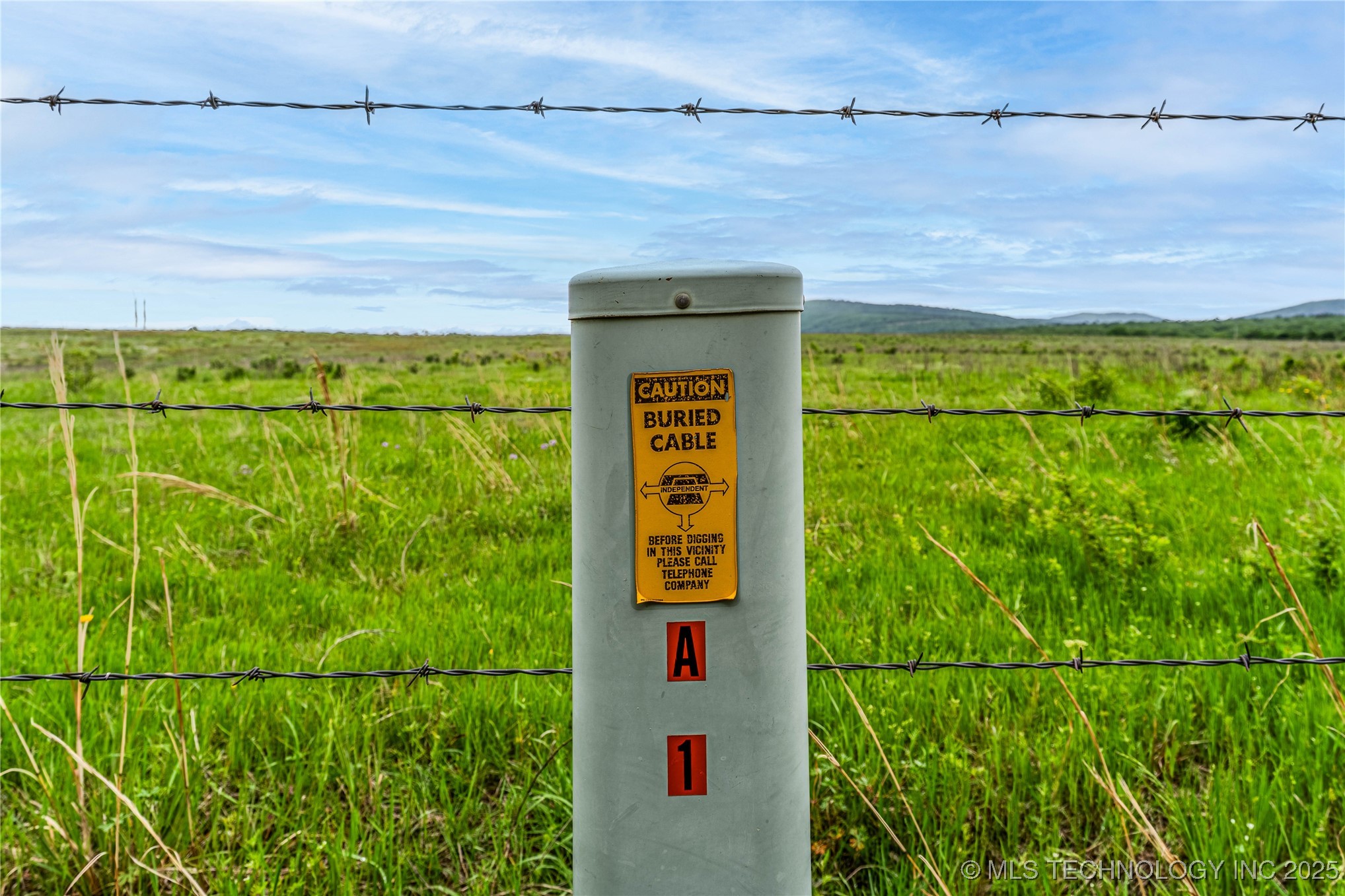 2518559 Property Photo 30