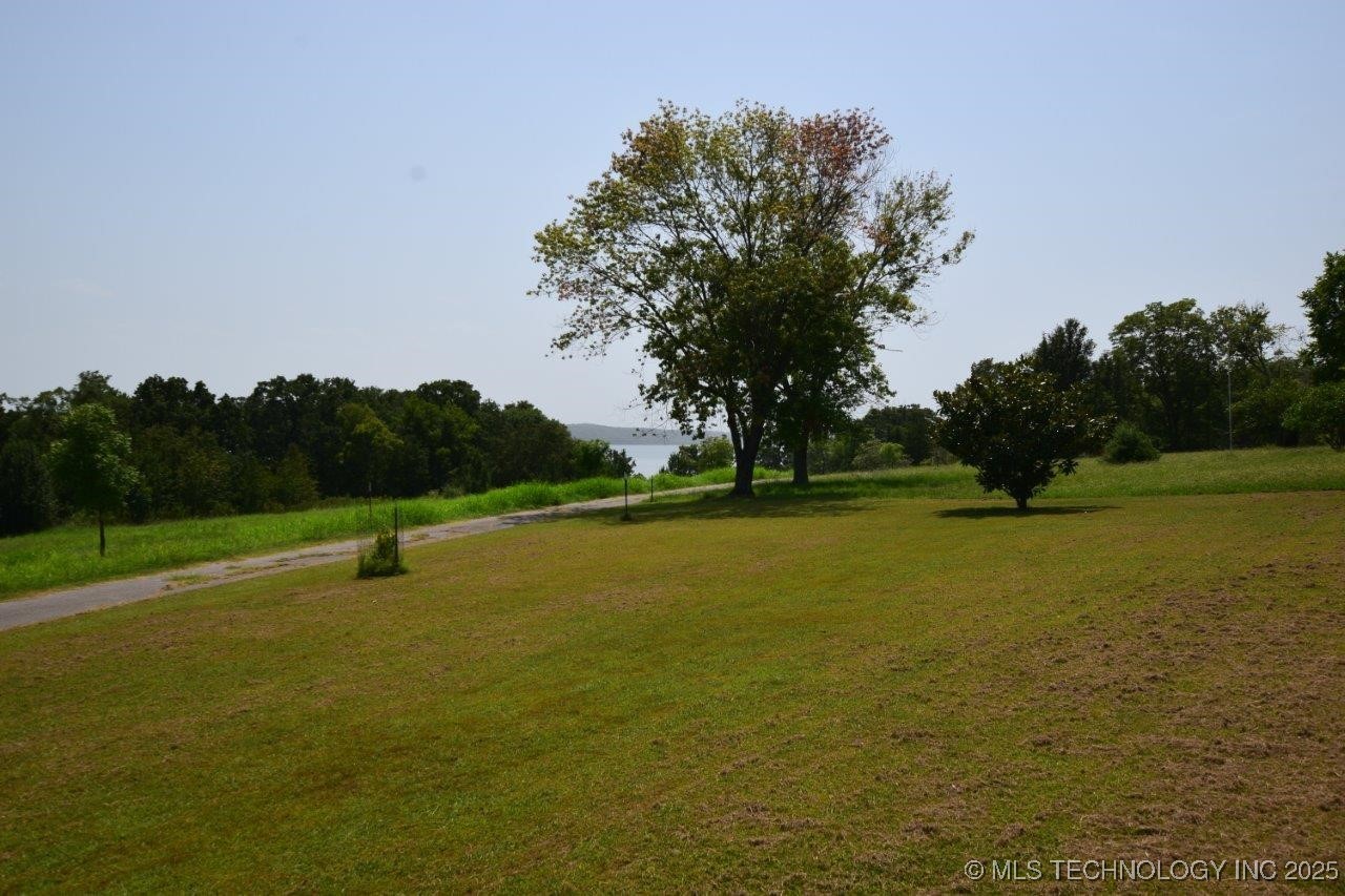 460925 E 1146 Road Property Photo 2