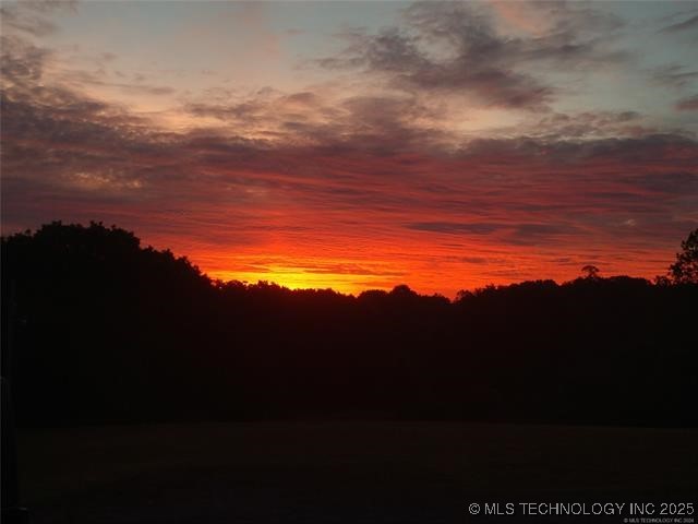 460925 E 1146 Road Property Photo 3