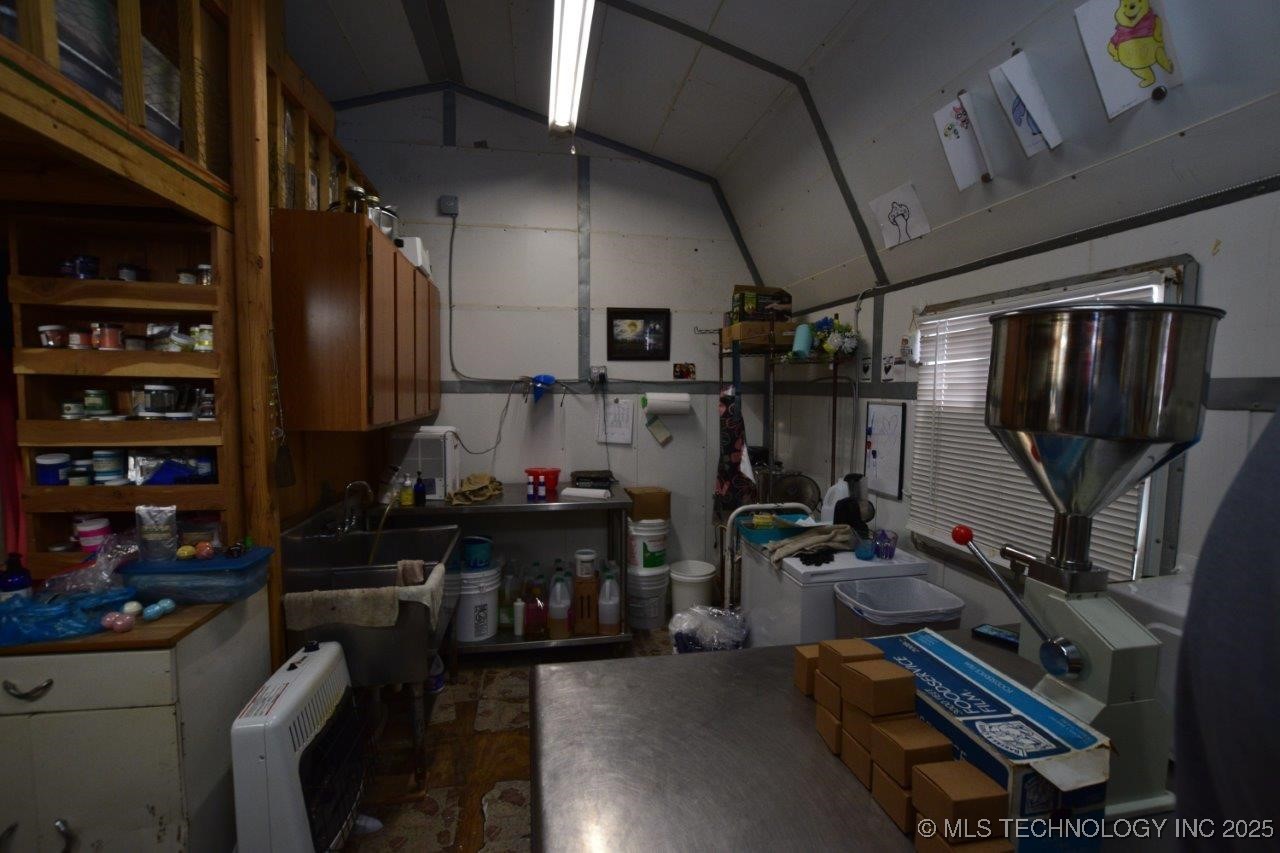 460925 E 1146 Road Property Photo 65