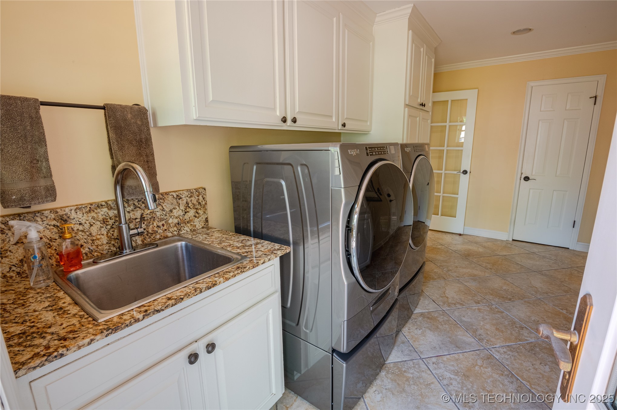 3421 E 62nd Street Property Photo 31