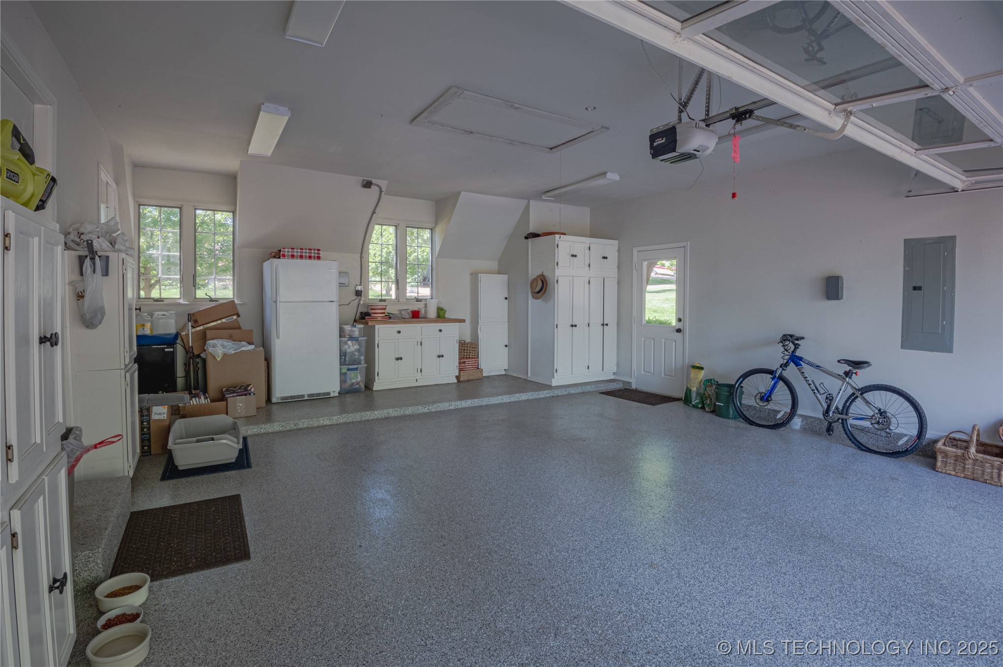 3421 E 62nd Street Property Photo 35