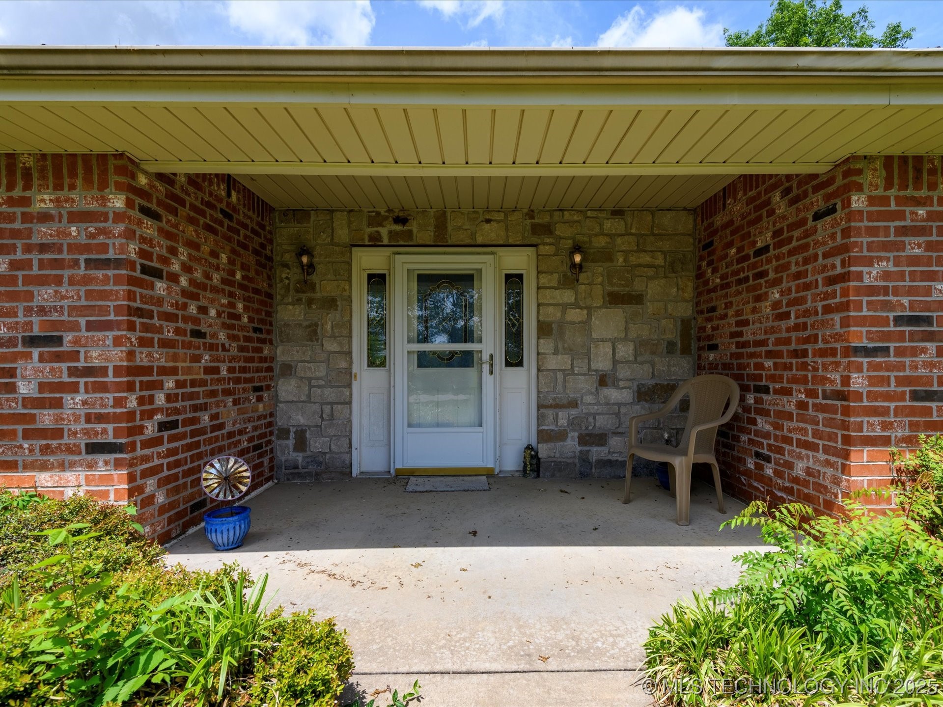 300 Keeler Street Property Photo 3