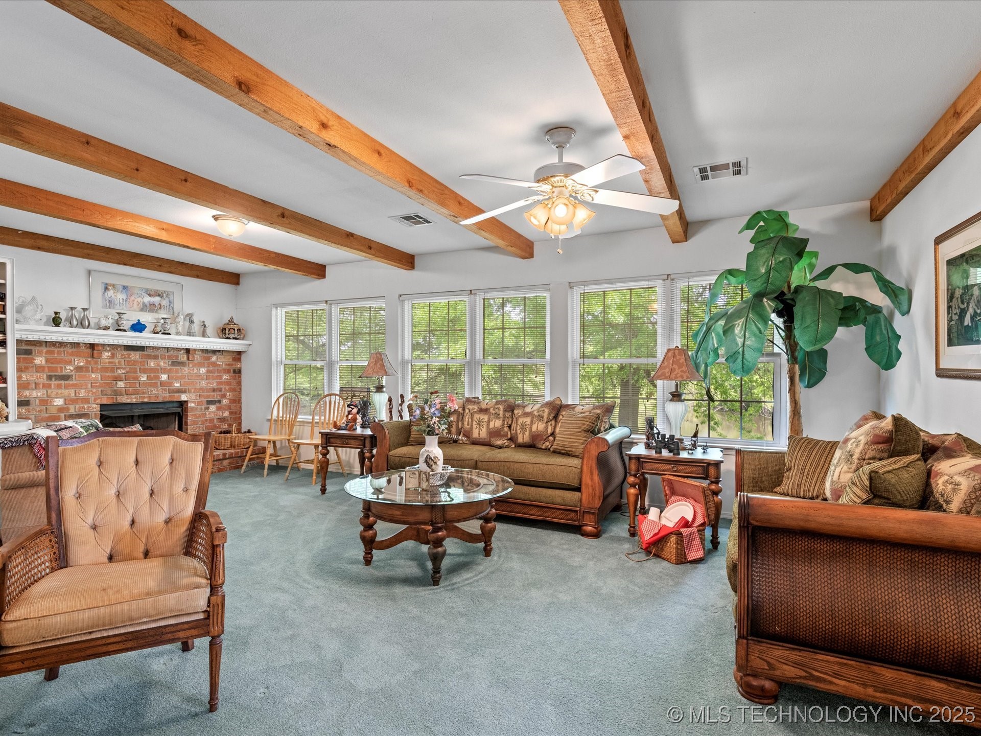 300 Keeler Street Property Photo 7