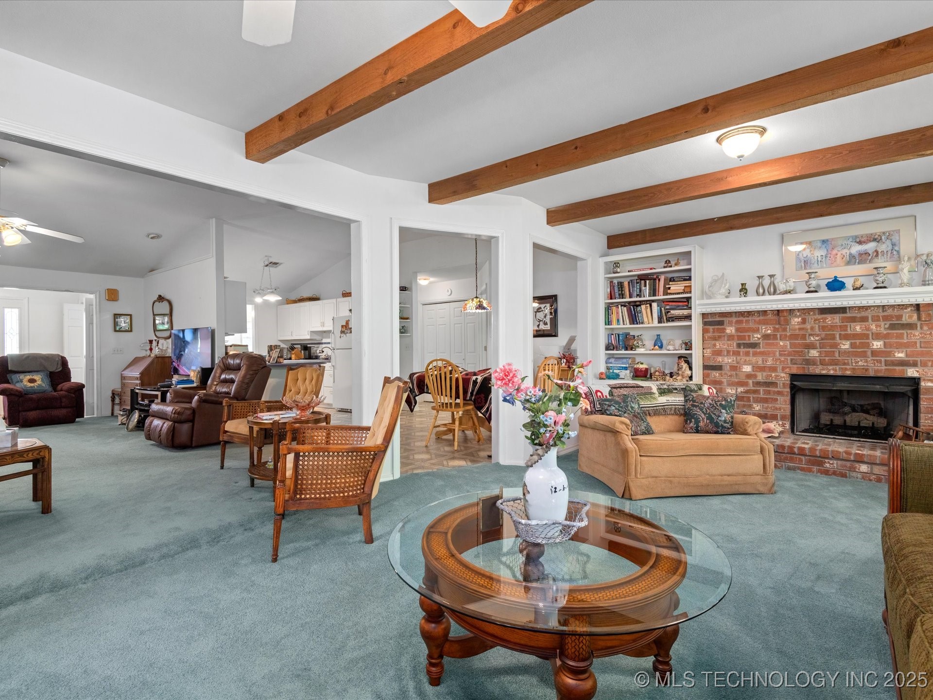 300 Keeler Street Property Photo 8