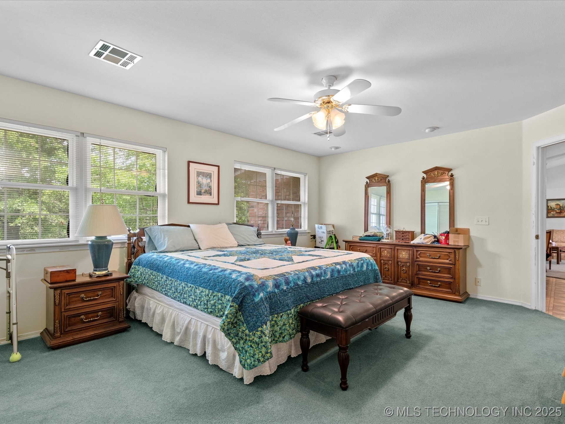 300 Keeler Street Property Photo 22