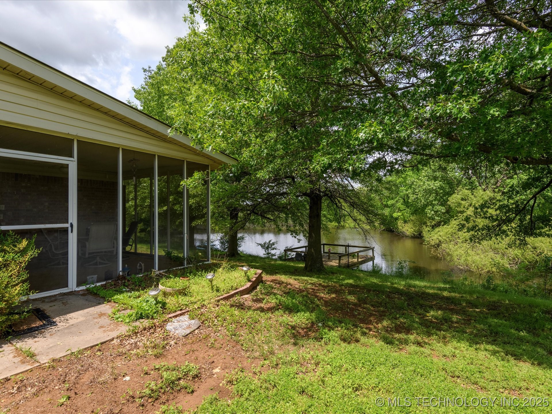 300 Keeler Street Property Photo 32