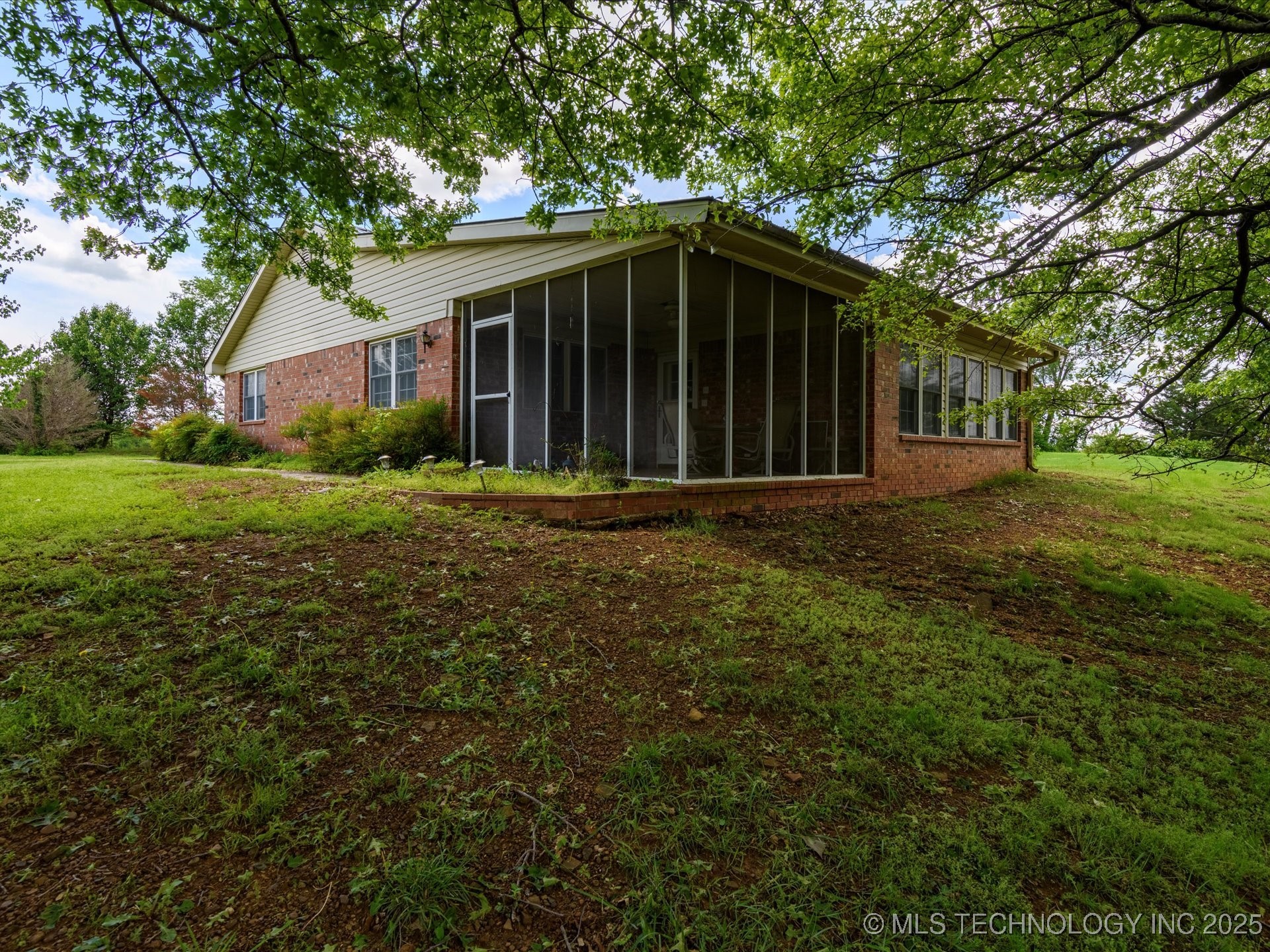 300 Keeler Street Property Photo 33