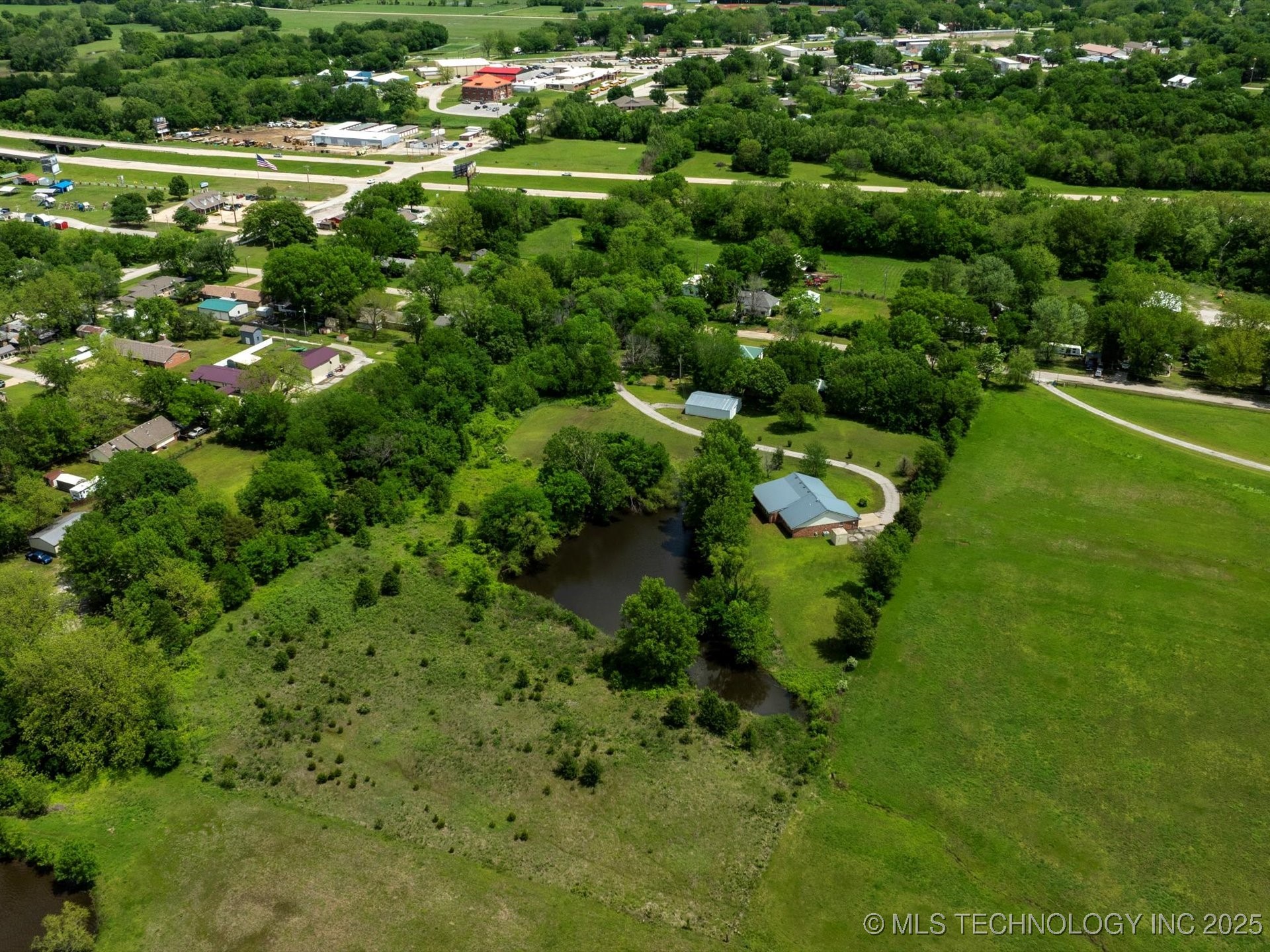 300 Keeler Street Property Photo 39