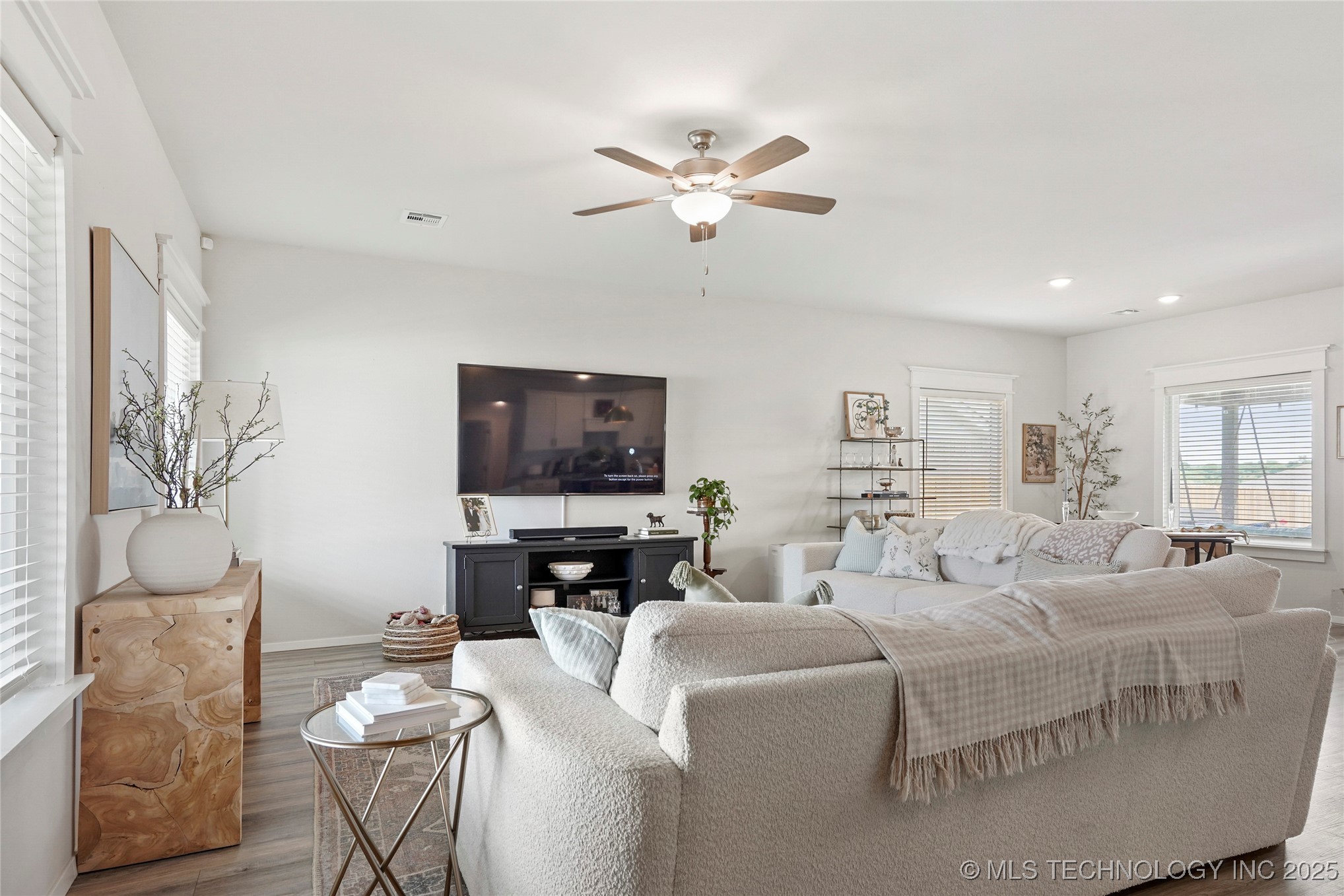 7412 E 89th Place N Property Photo 8