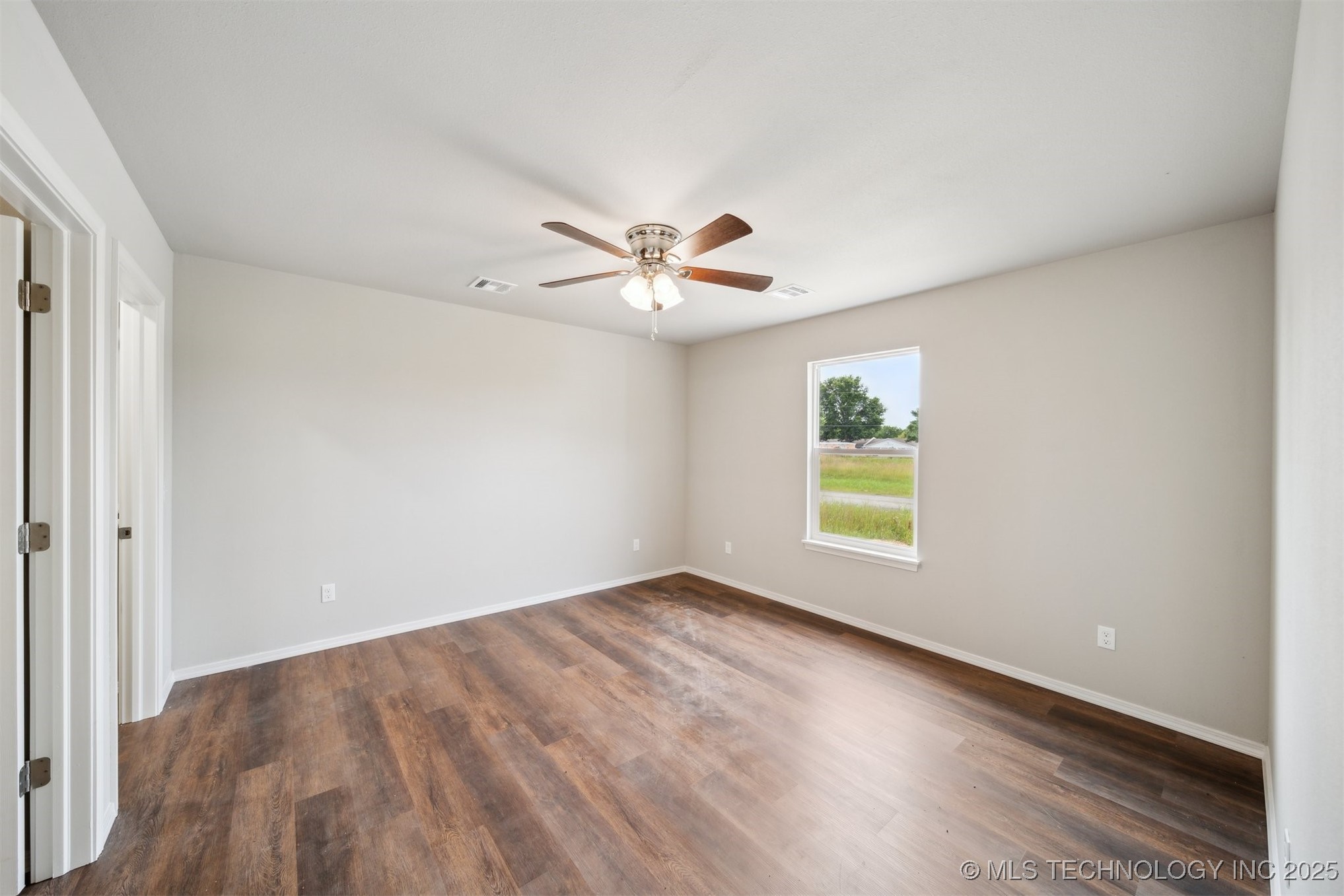 112 E Loy Avenue Property Photo 14