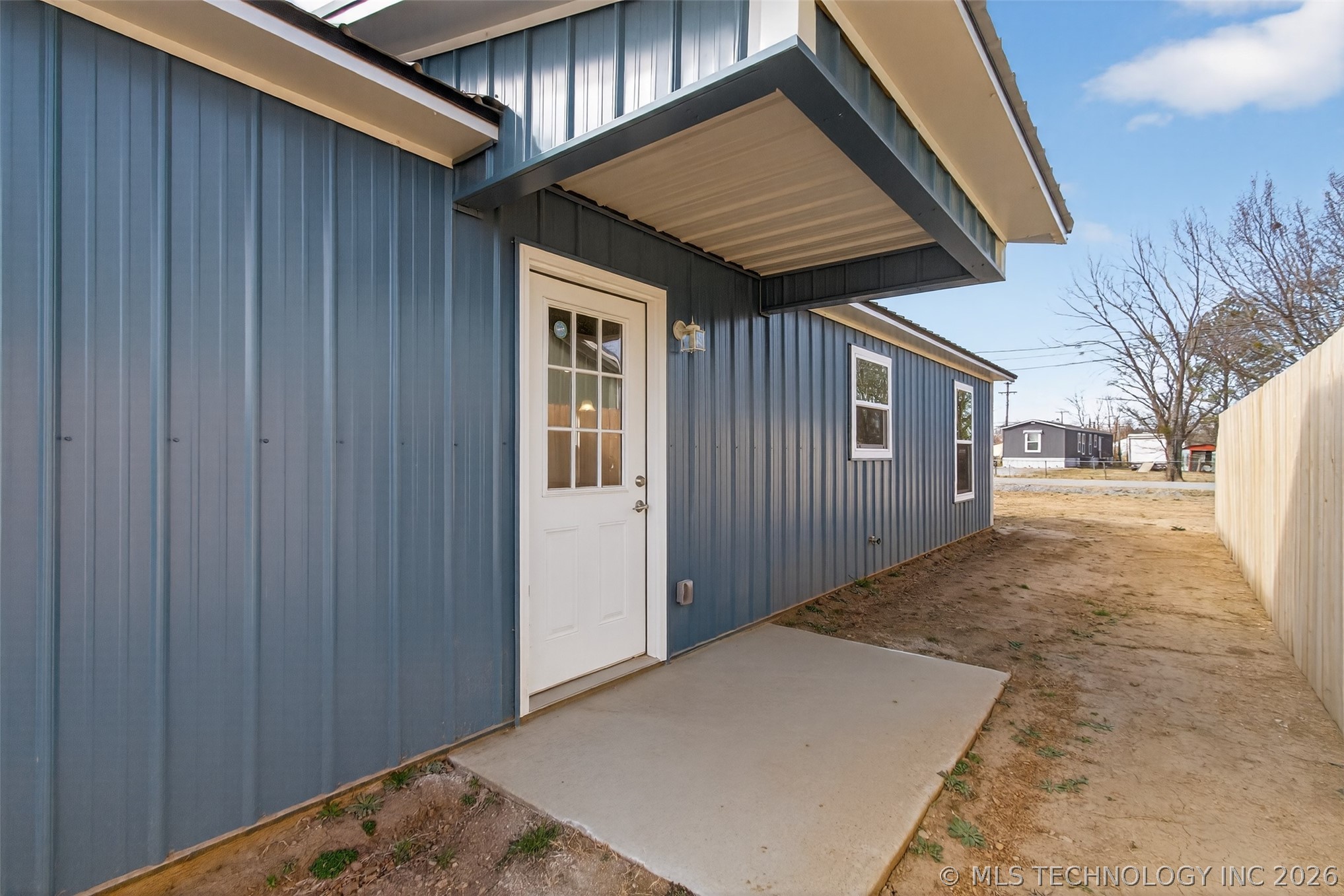 112 E Loy Avenue Property Photo 18