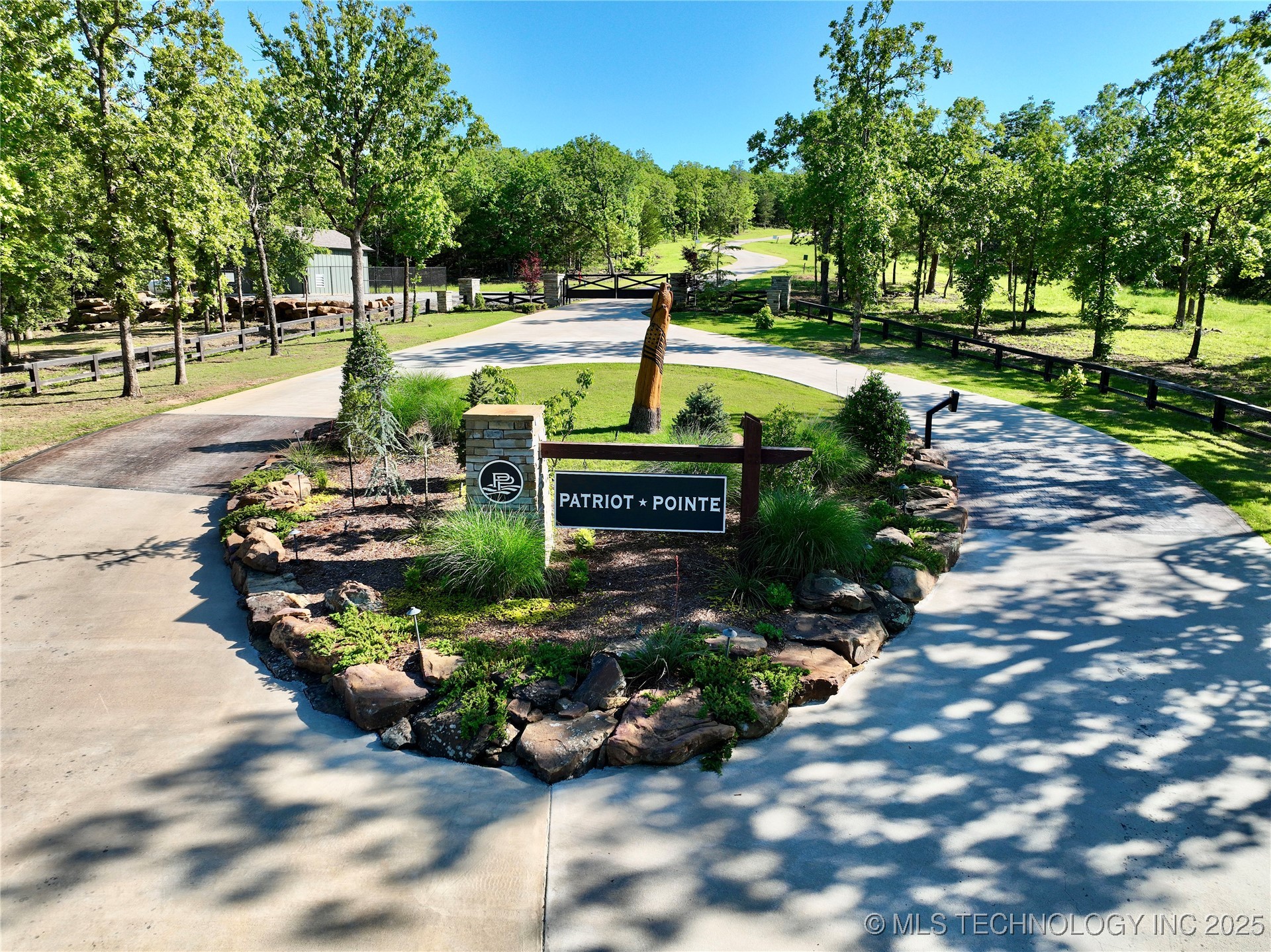 238 Patriot Pointe Property Photo 1