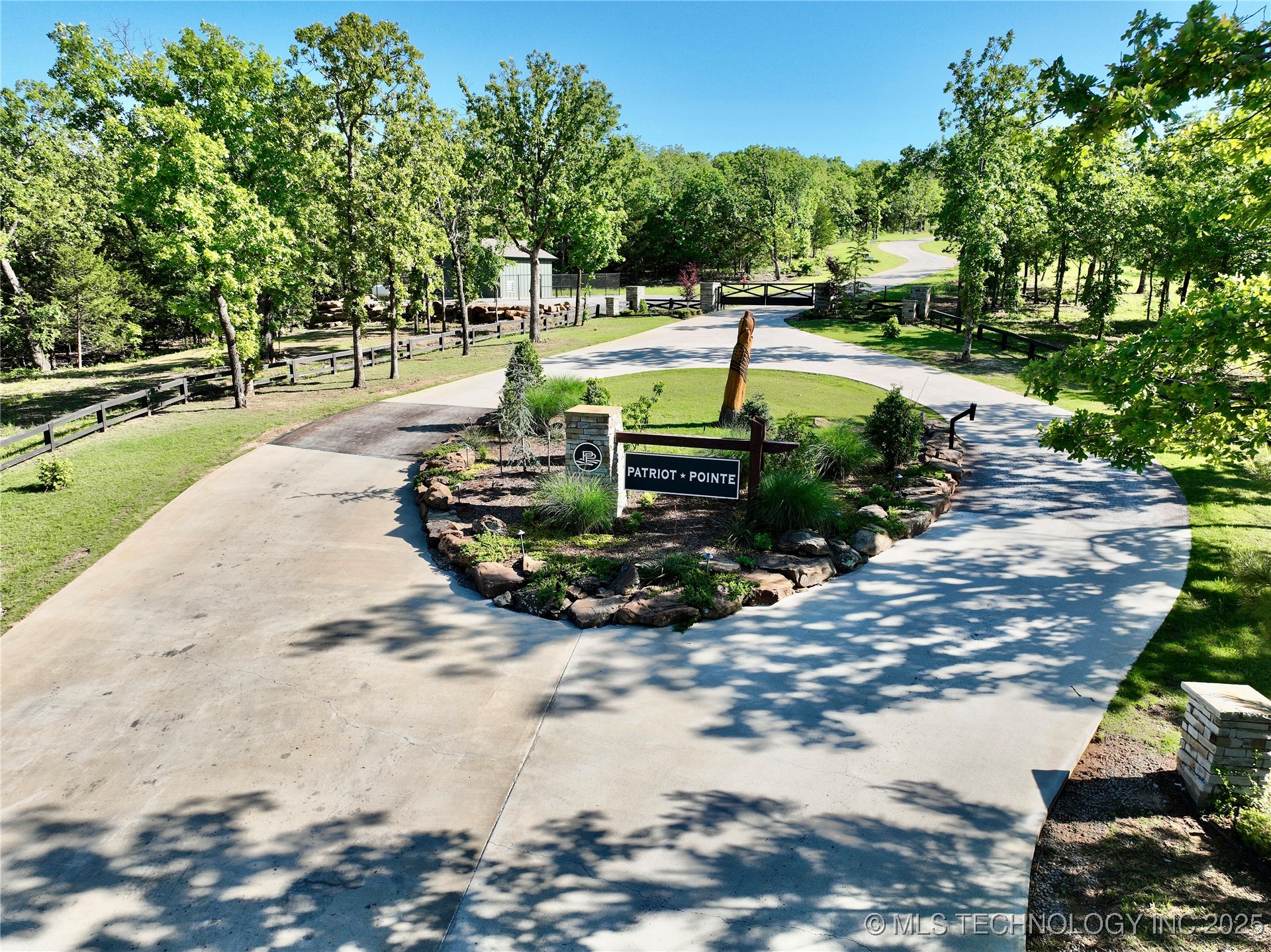 238 Patriot Pointe Property Photo 16