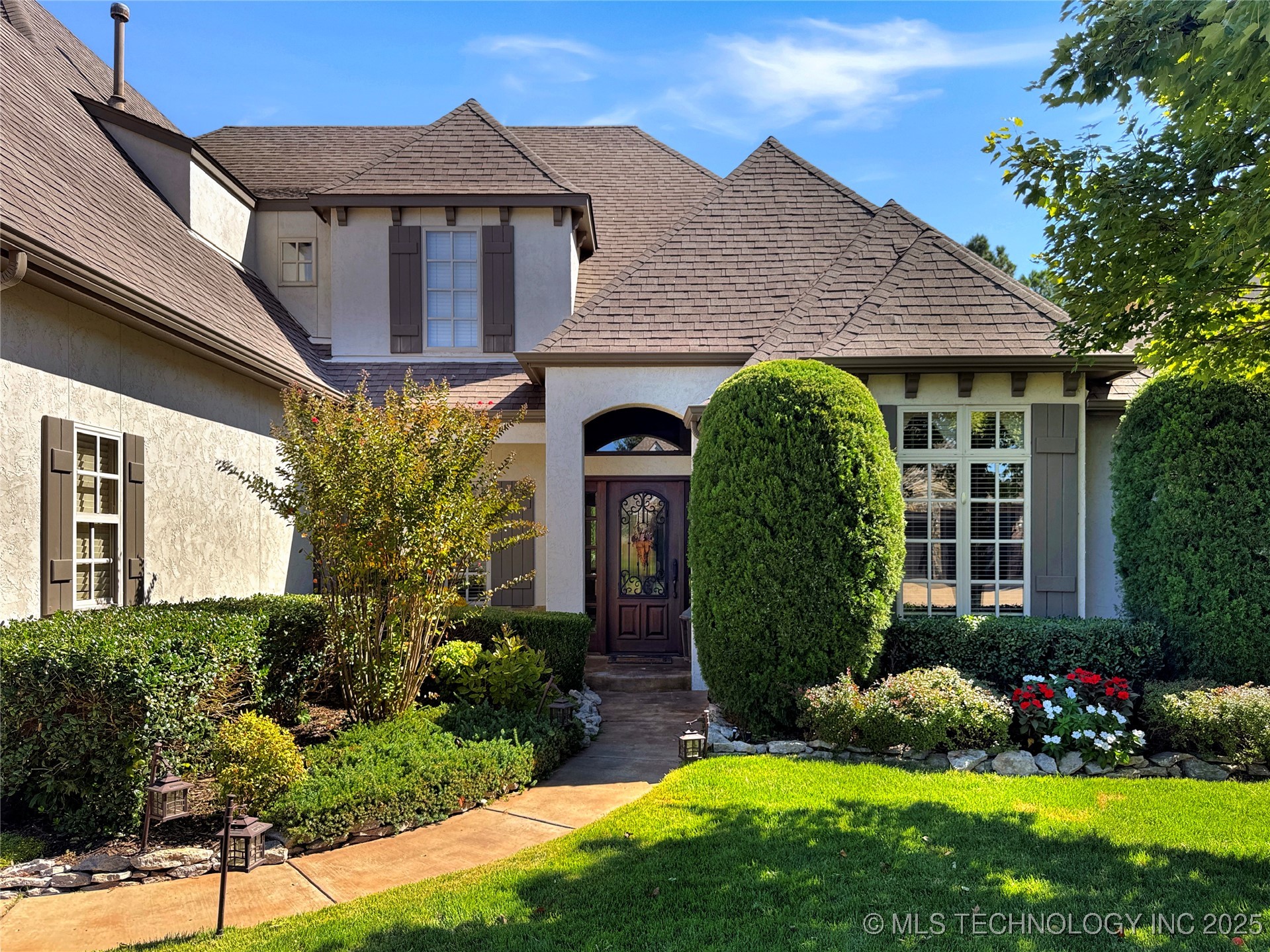 11717 S Sandusky Avenue Property Photo 4