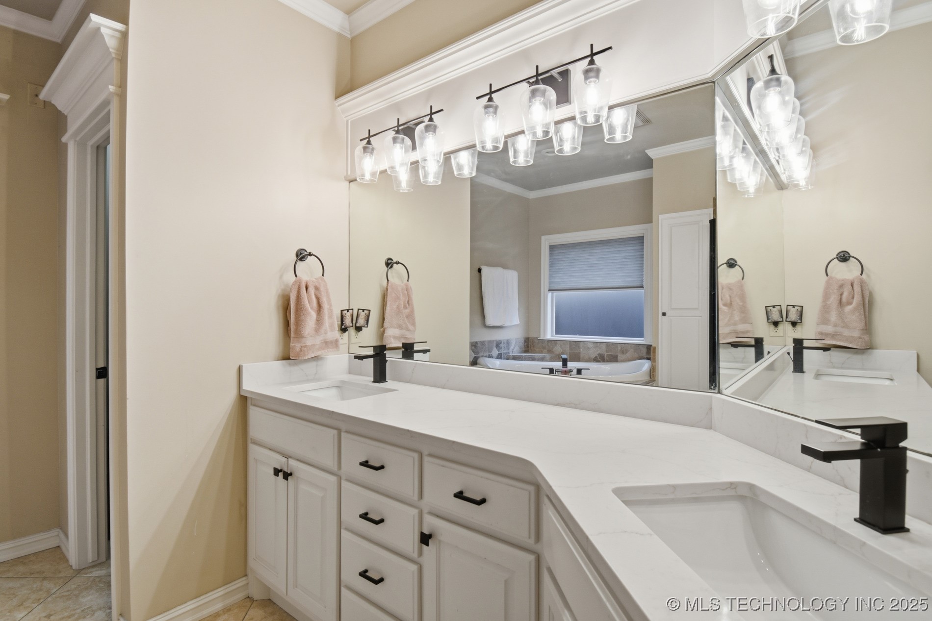 11717 S Sandusky Avenue Property Photo 26