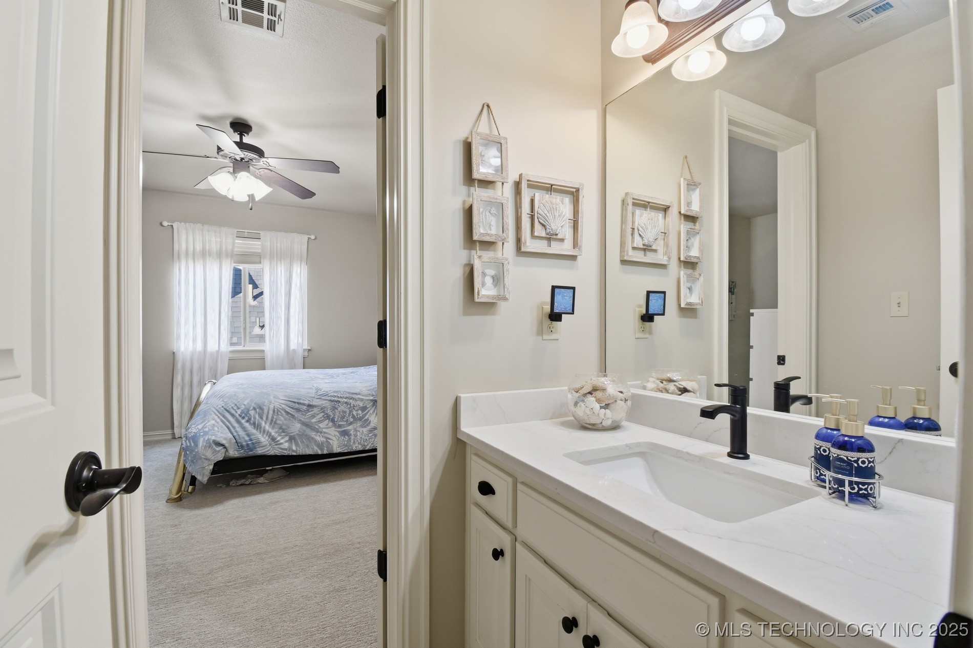 11717 S Sandusky Avenue Property Photo 36