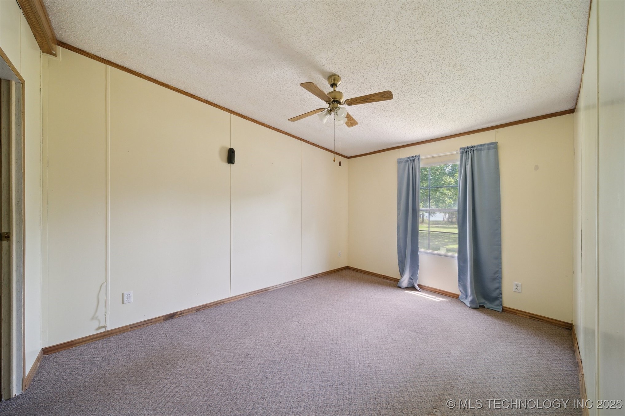 3152 E 4675 Property Photo 5