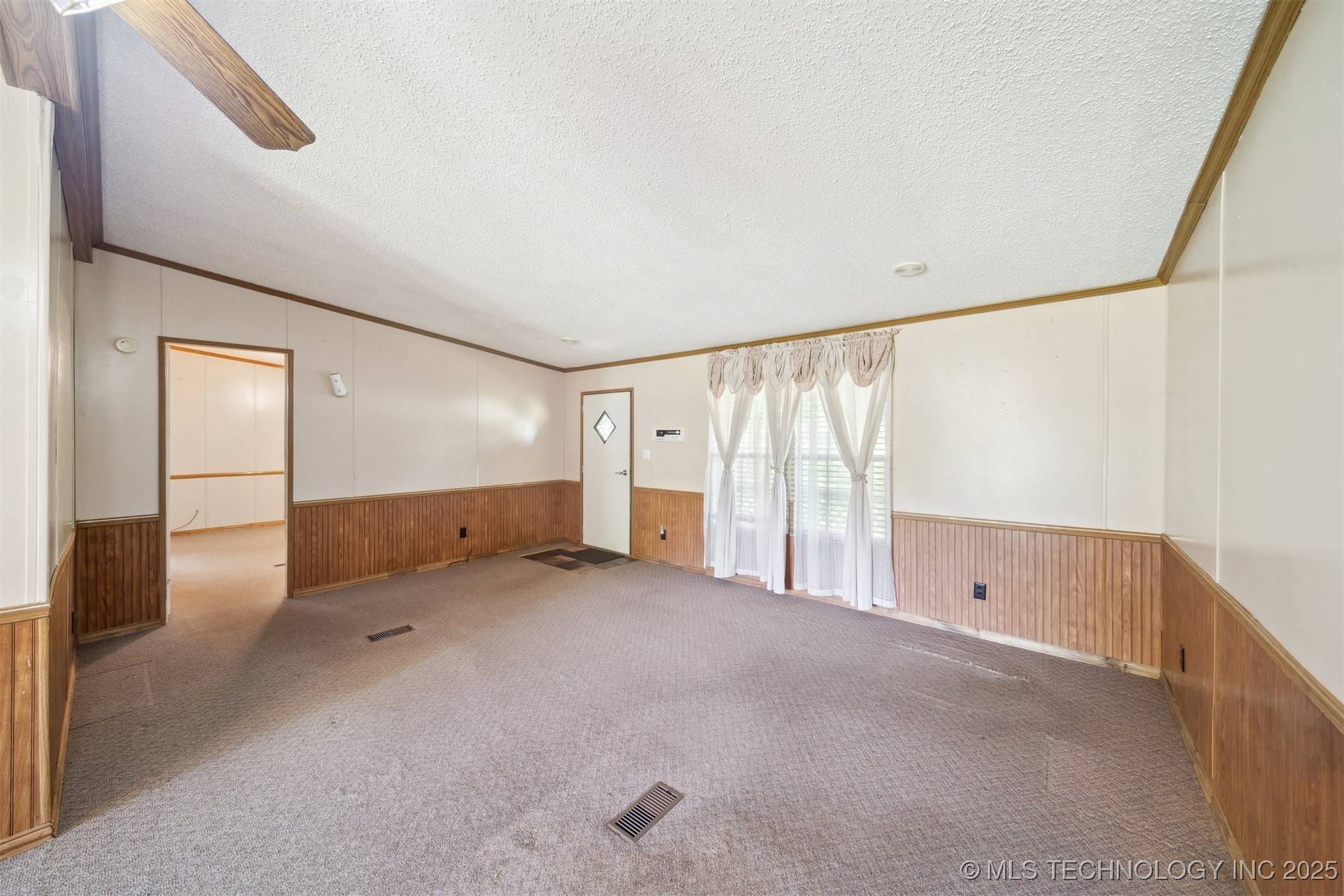 3152 E 4675 Property Photo 10