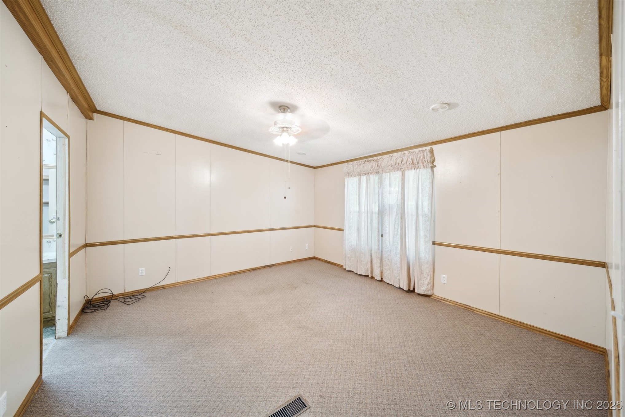 3152 E 4675 Property Photo 12
