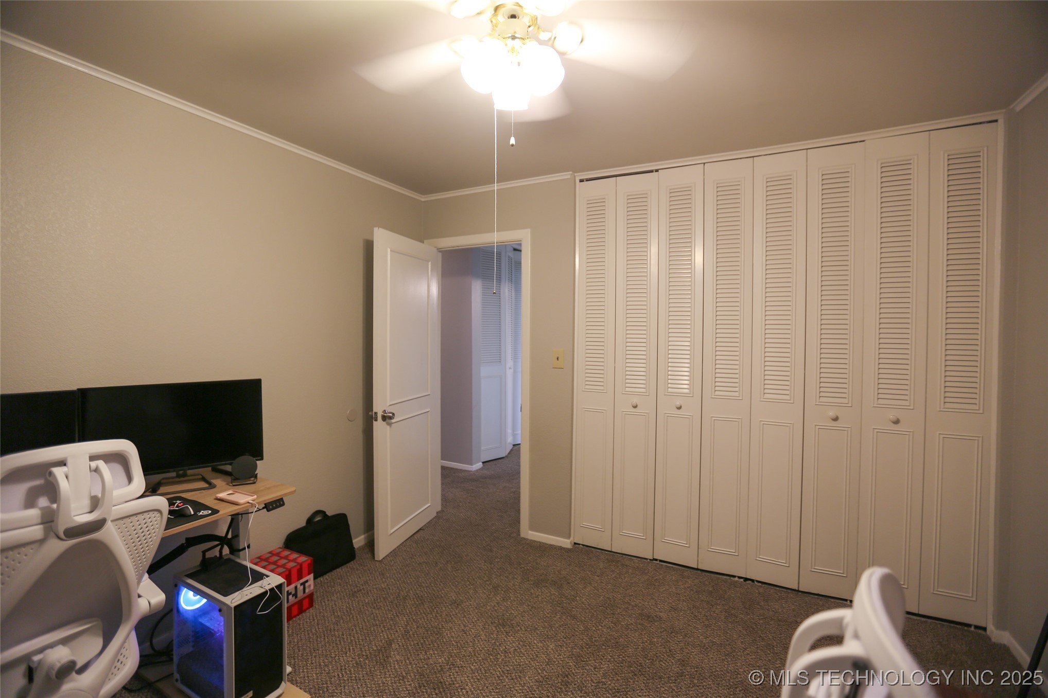 5518 E 46th Street 5518 Property Photo 36