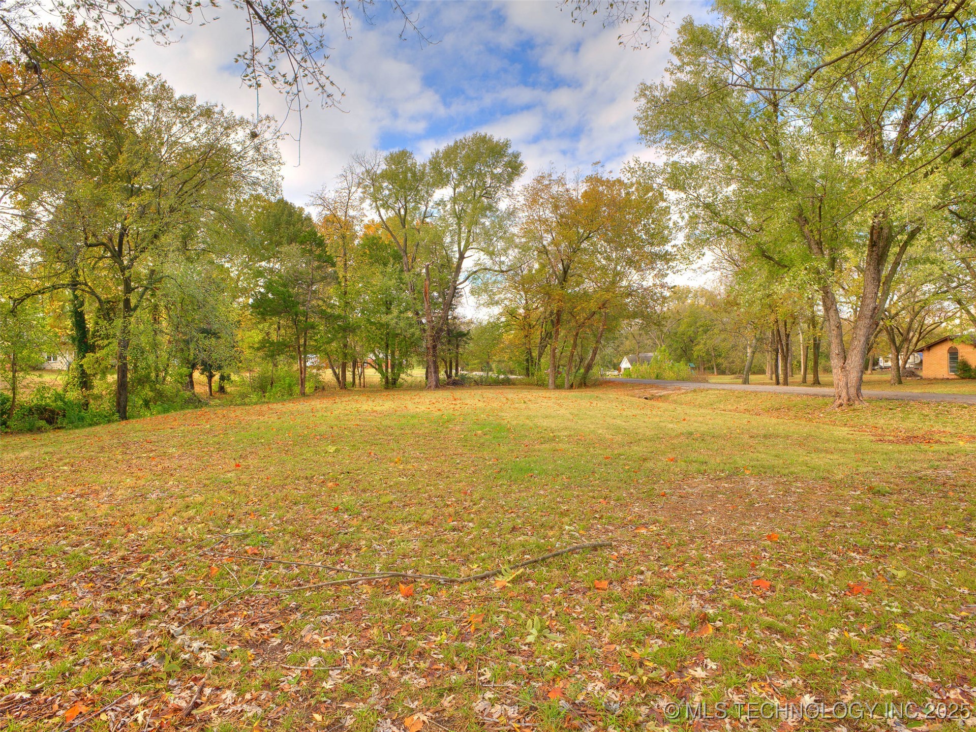 12122 E 126th Street S Property Photo 1