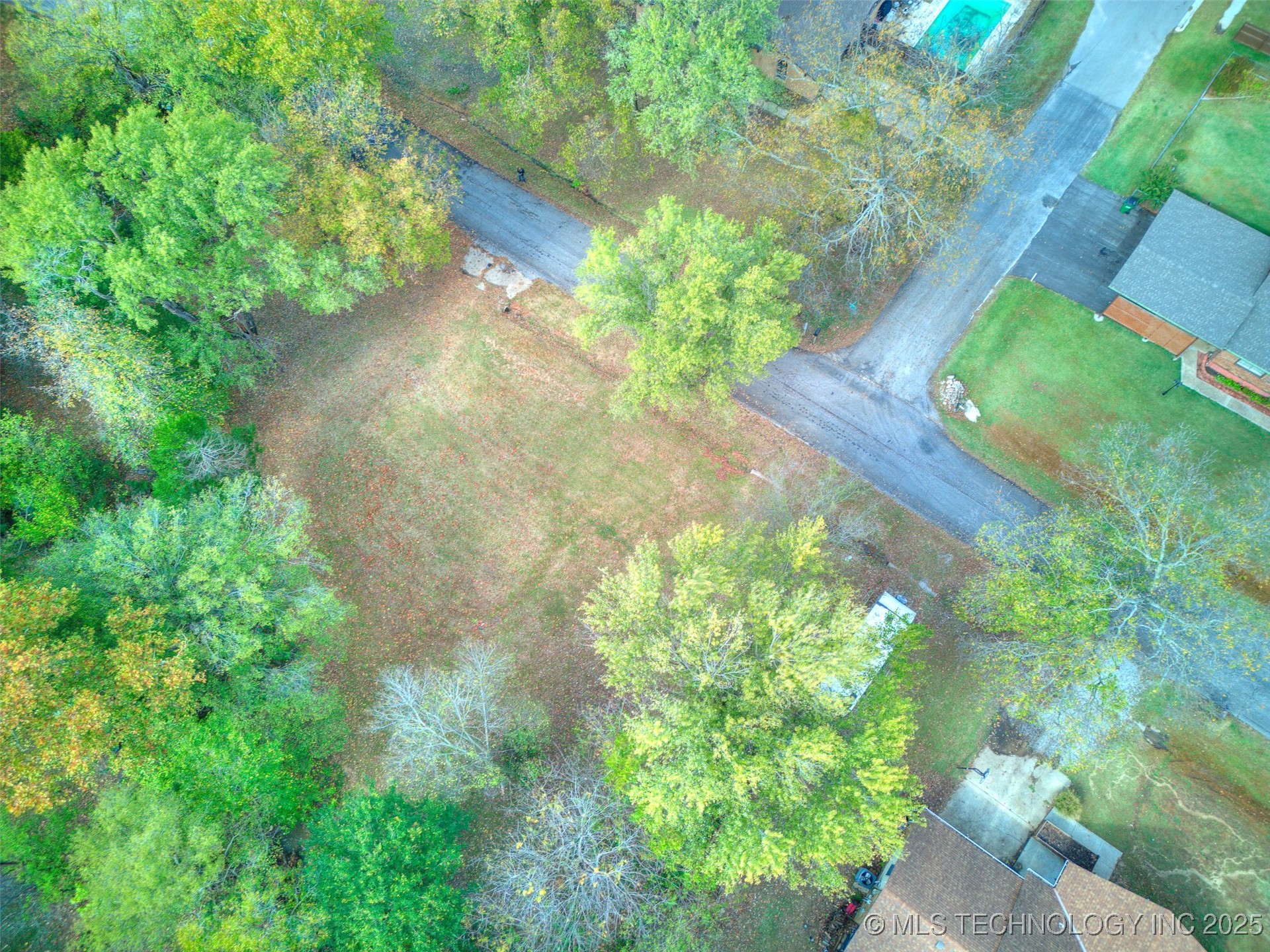 12122 E 126th Street S Property Photo 7