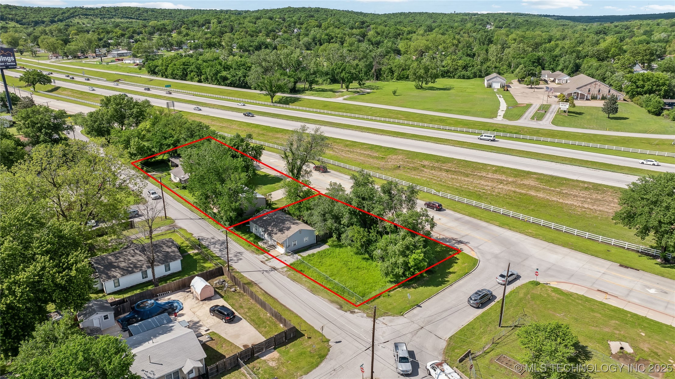 810 Katy Street Property Photo 2