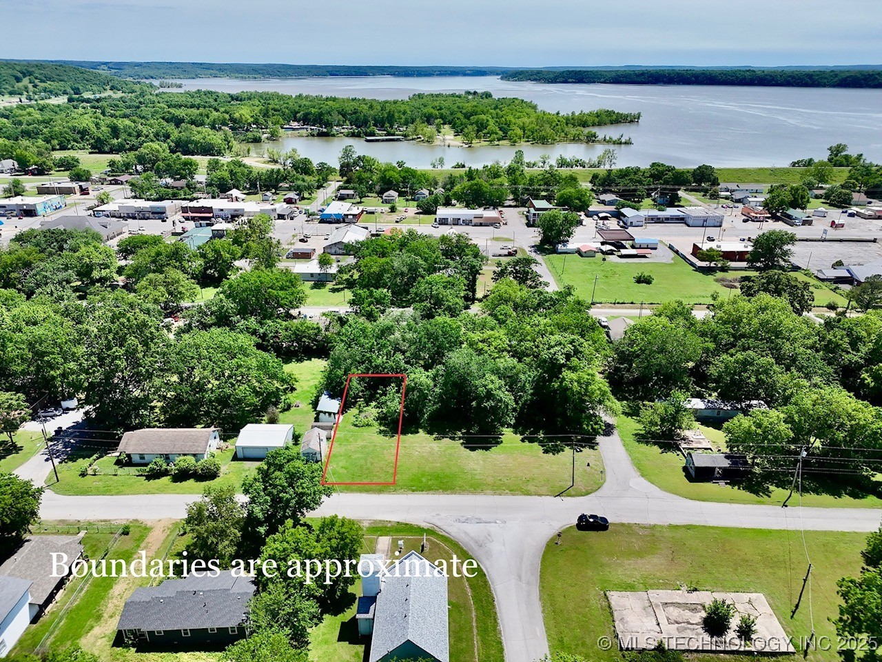 210 W Frontier Street Property Photo 3