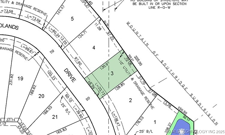 573 Woodlands Drive Property Photo 1