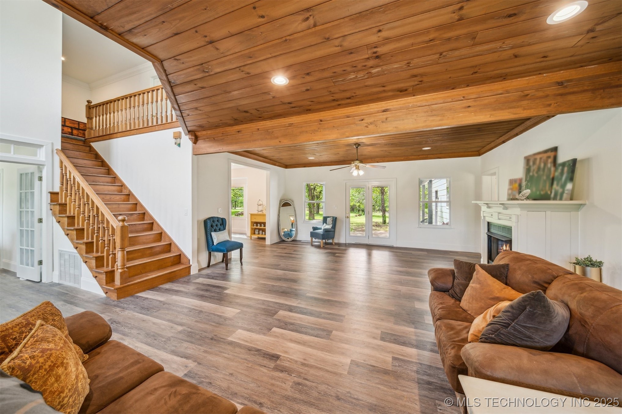 1001 County Road 2265 Property Photo 12