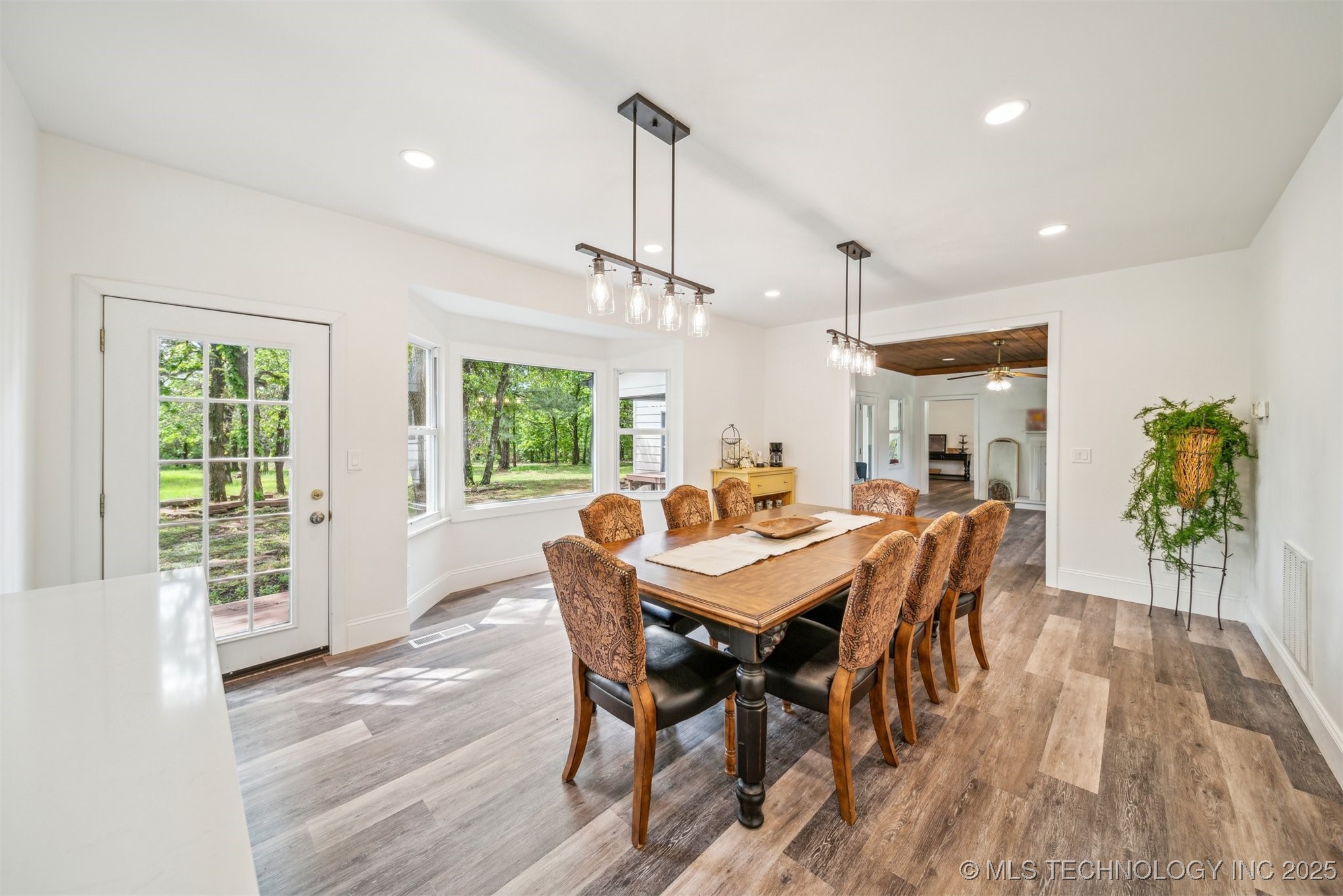 1001 County Road 2265 Property Photo 15