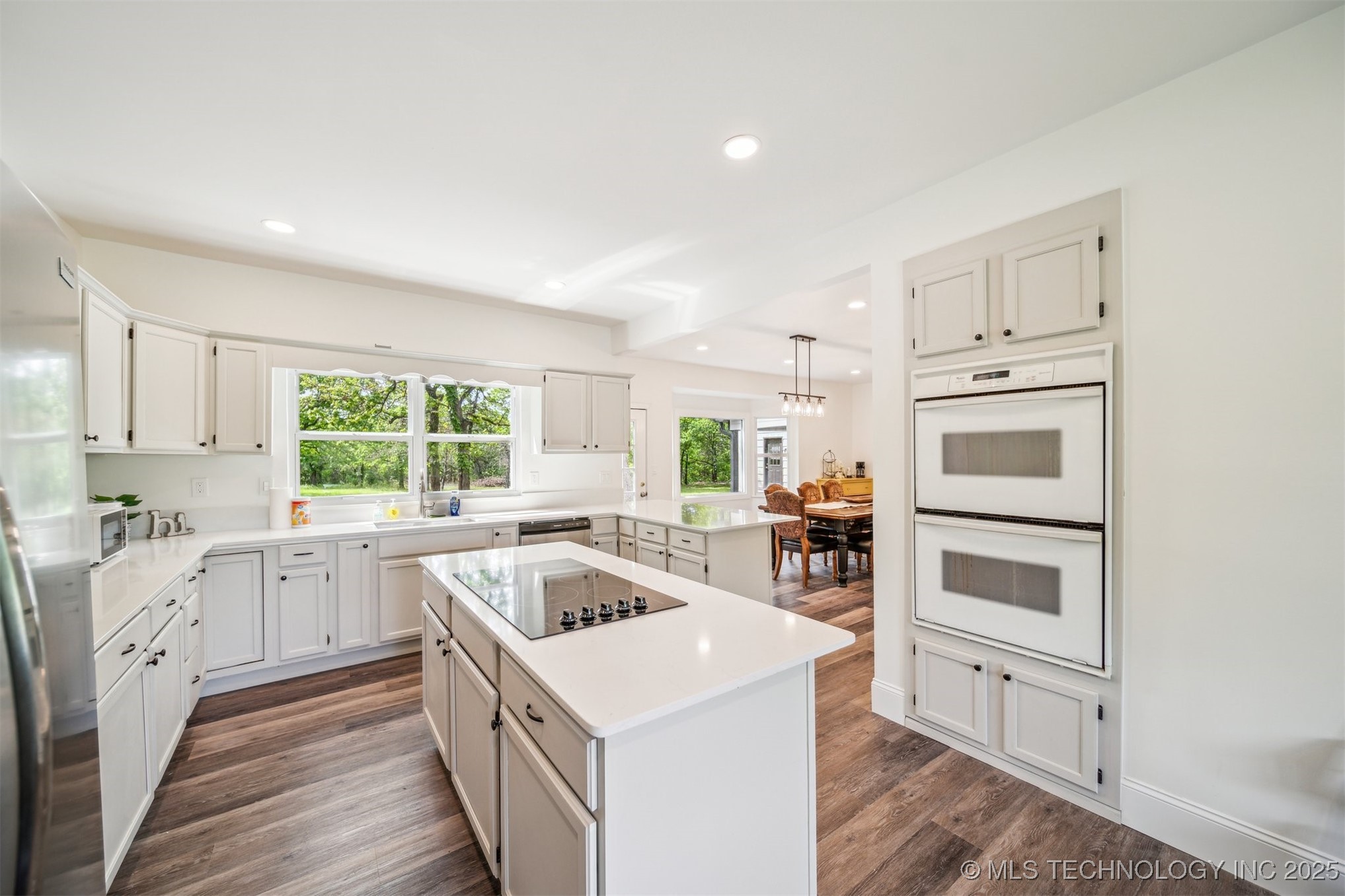 1001 County Road 2265 Property Photo 20