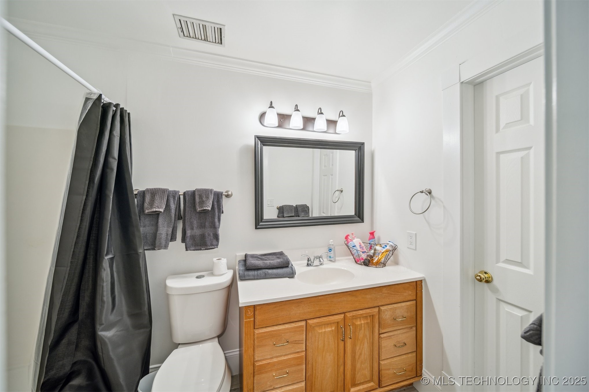 1001 County Road 2265 Property Photo 32