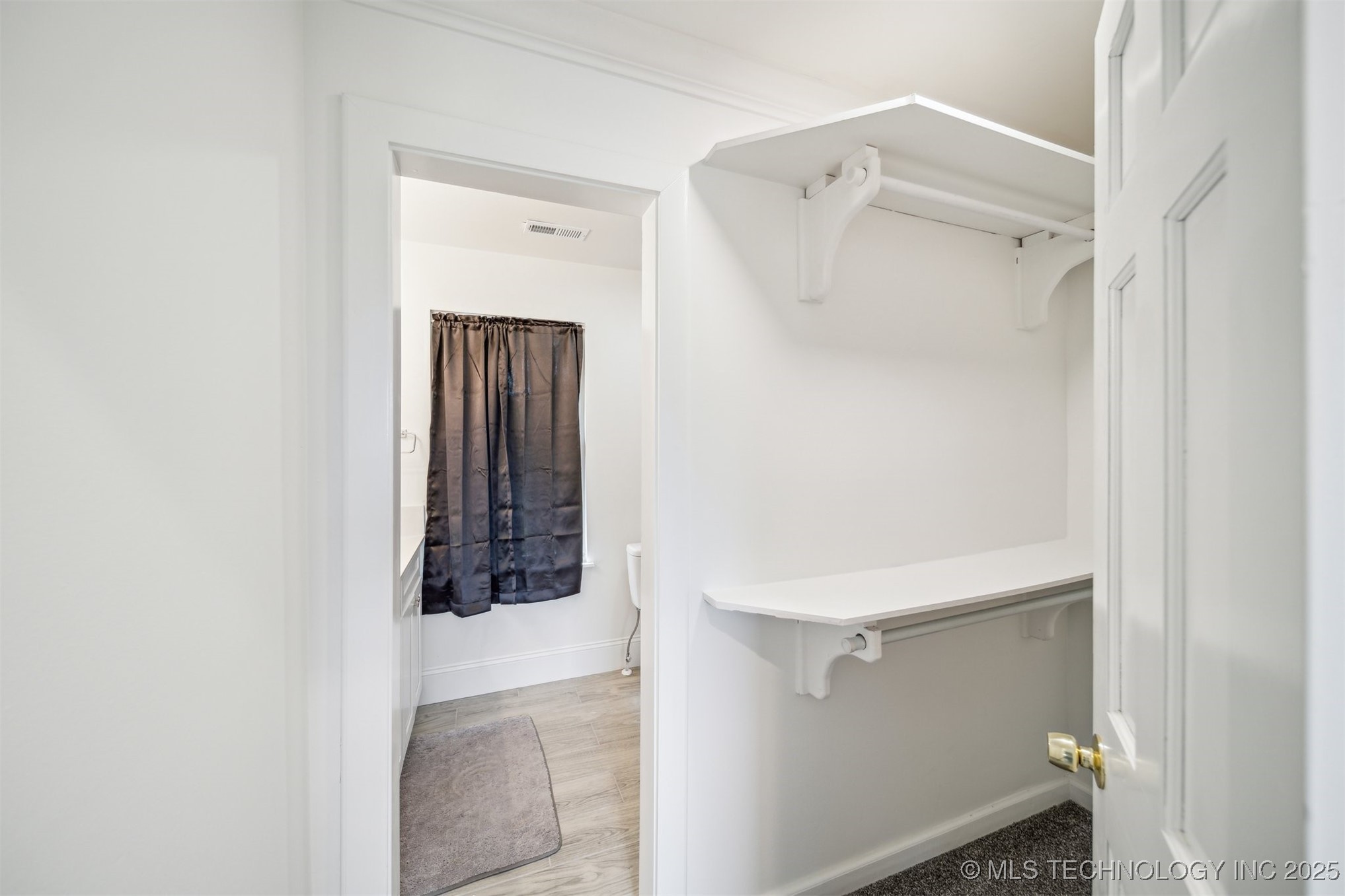 1001 County Road 2265 Property Photo 46