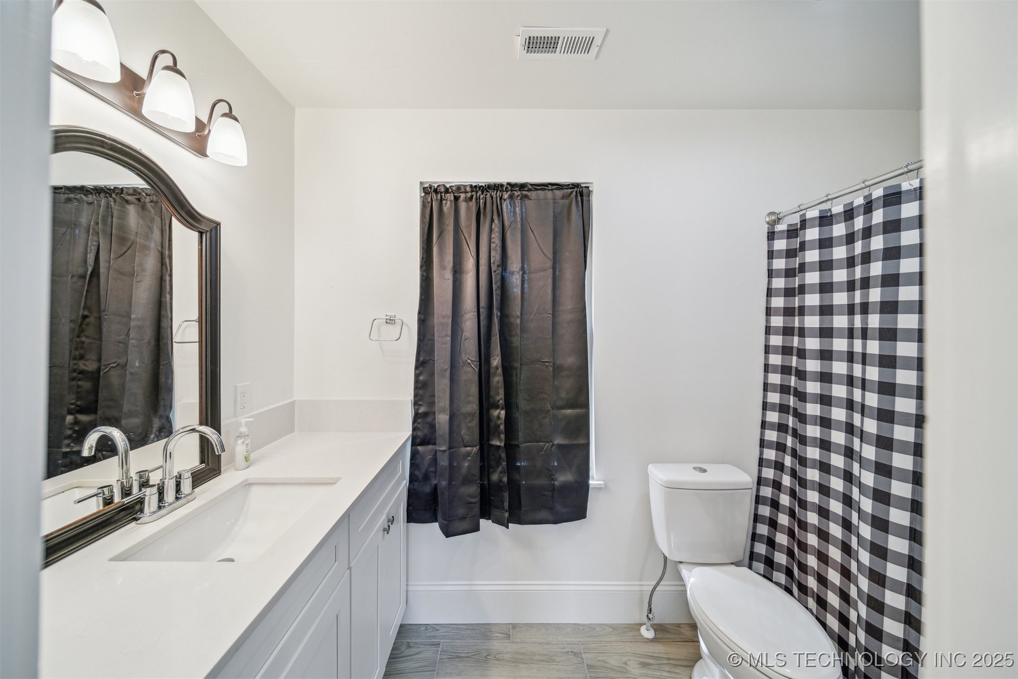 1001 County Road 2265 Property Photo 47