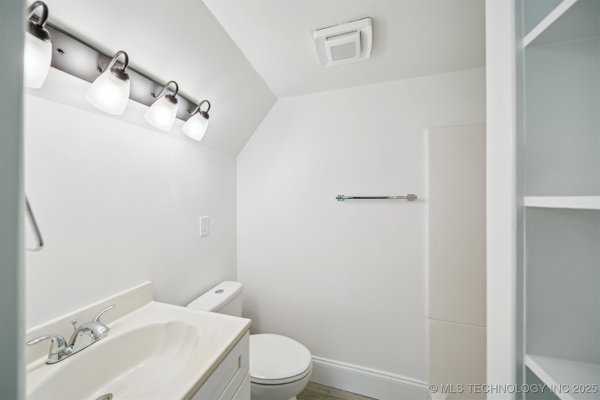 1001 County Road 2265 Property Photo 51