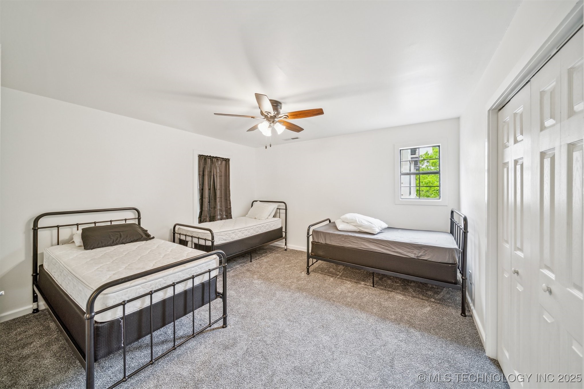 1001 County Road 2265 Property Photo 55