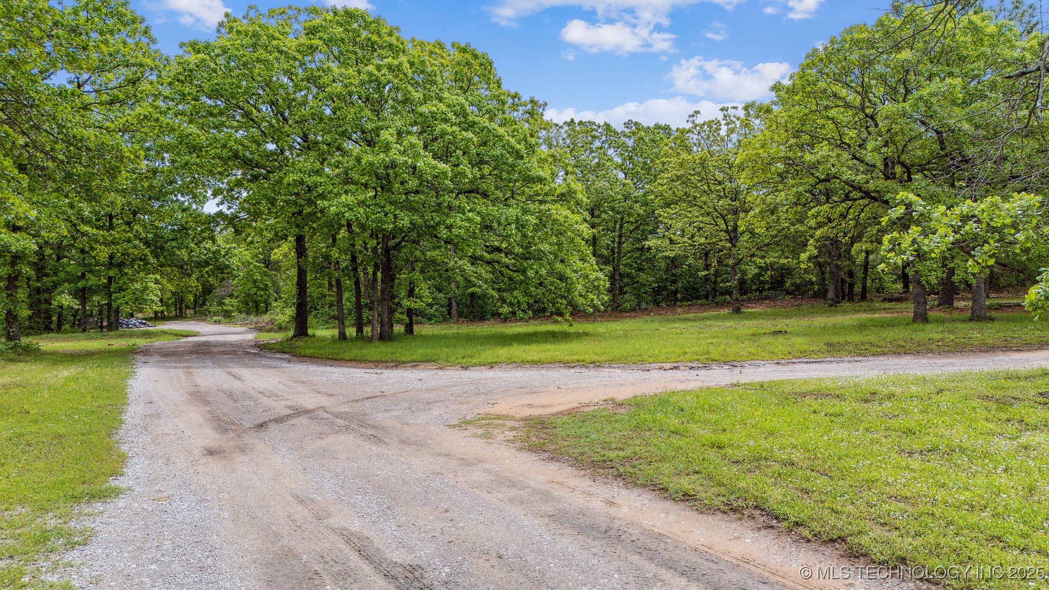 1001 County Road 2265 Property Photo 66
