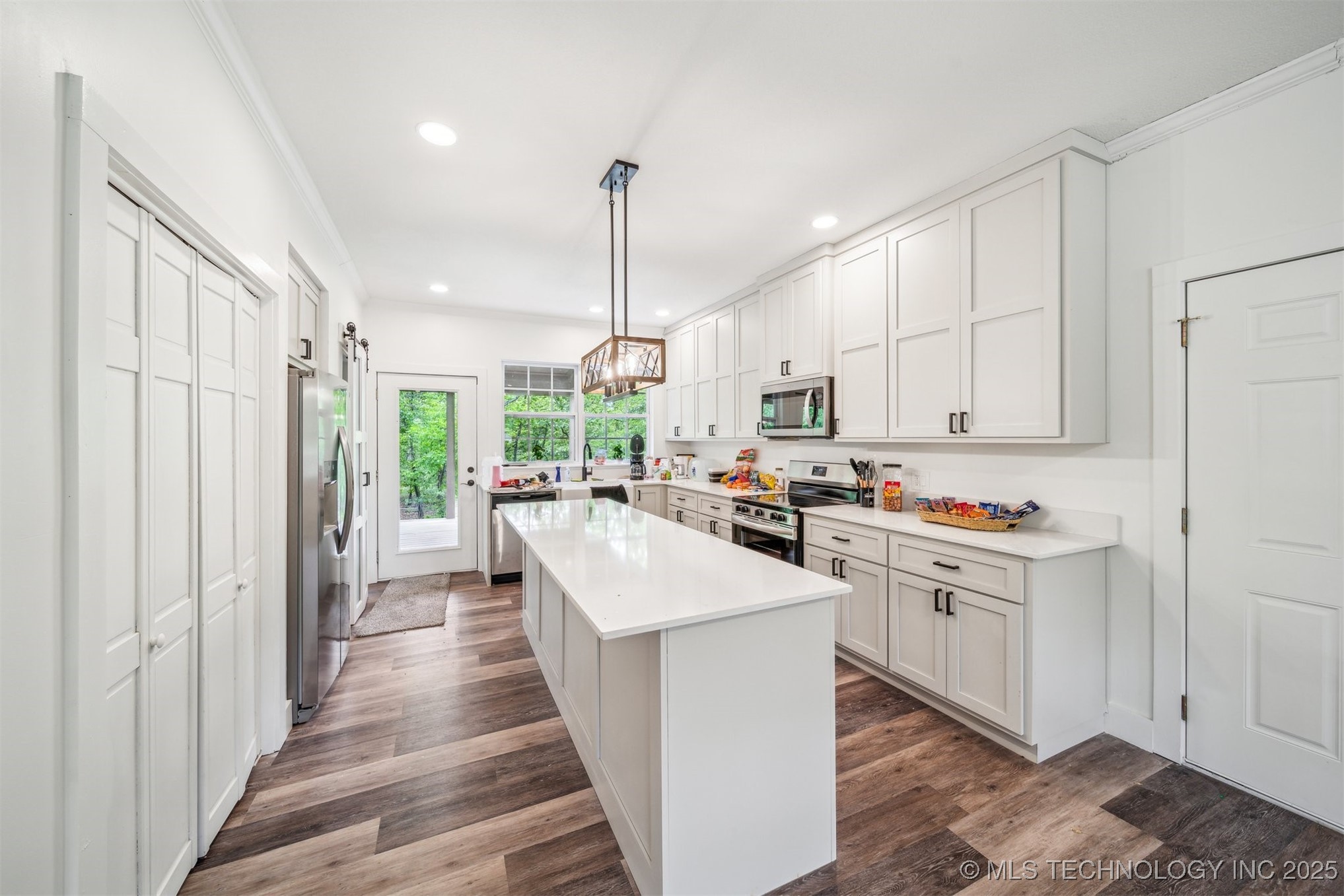 1001 County Road 2265 Property Photo 81