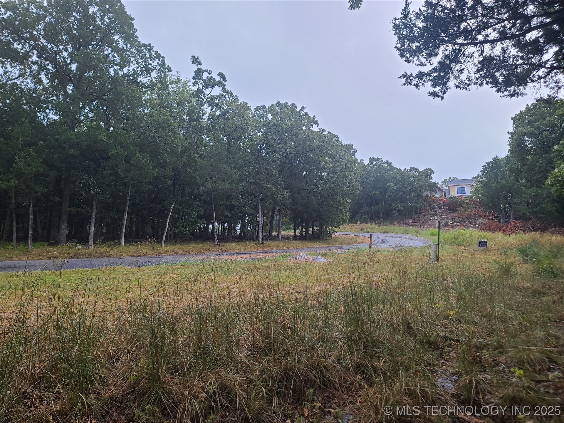 17 Sleepy Hollow Road Property Photo 4