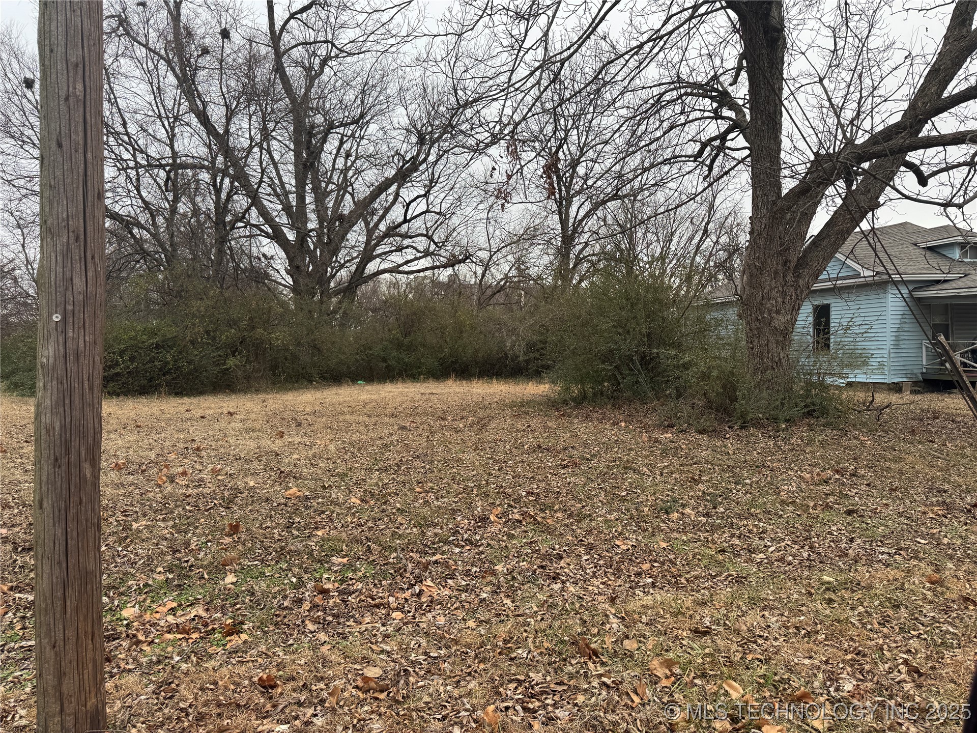 906 S 3rd Street Property Photo 2