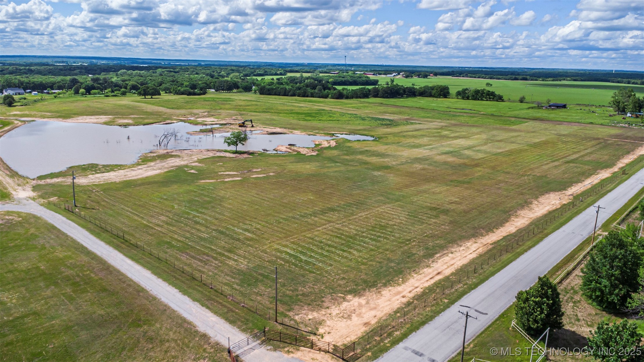 3 Scott Road Property Photo 9